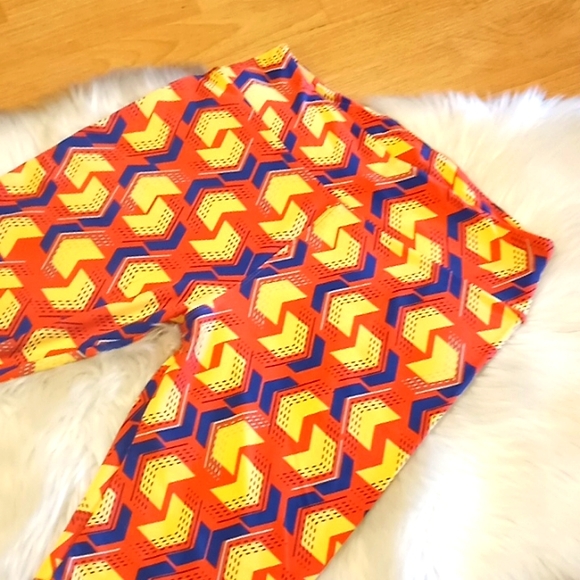 LulaRoe Printed Leggings- T&C-#1559+ - Picture 4 of 10